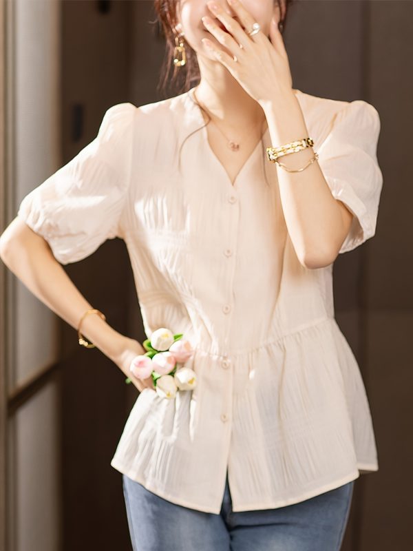 2025 女士短袖雪紡襯衫夏季，時尚寬鬆，設計隱藏腹部，腰部收緊效果，v領開衫上衣。